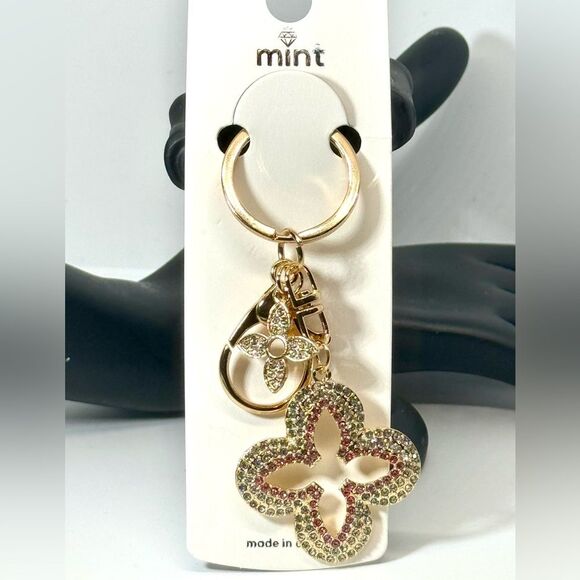 BAG CHARM Crystal Clover Keychain Charm - Pink & Gold Accent - Picture 7 of 7